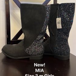 New! Girls Boots Size 3m 