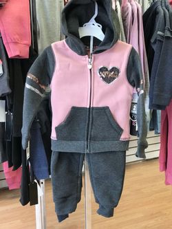 New with tags XOXO Toddler Girl Sweat Set Pink/Gray
