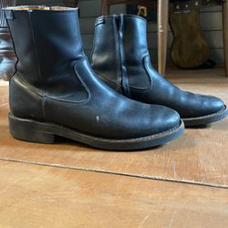 Mens Frye Boots - Size 8  - Excelllent Condition