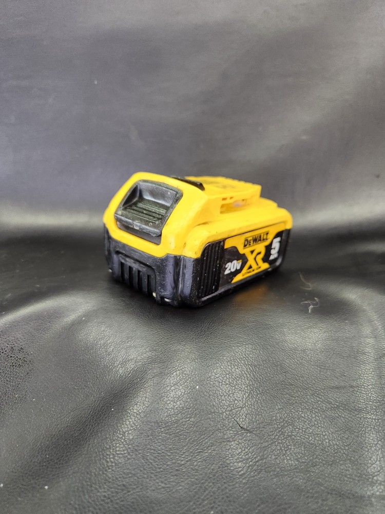 DEWALT DCB205 20V MAX XR 20 Volt Li-ion 5.0Ah