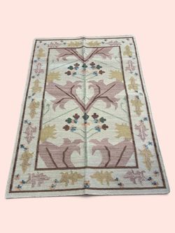 4x6 Hand-Knotted Wool Floral Rug