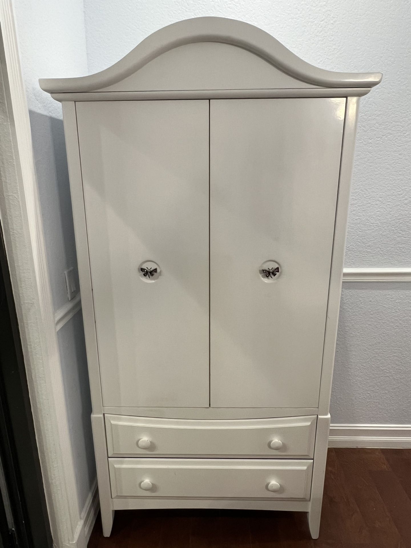 Armoire Cabinet