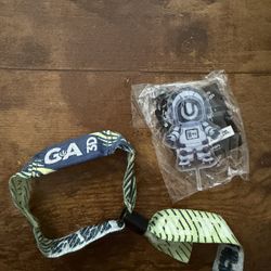 1x Ultra Wristband For Saturday And Sunday