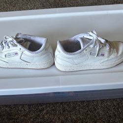 Reebok Size       USA 7