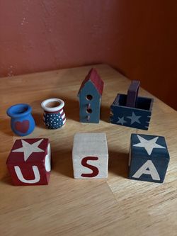 FREE Patriotic Decor