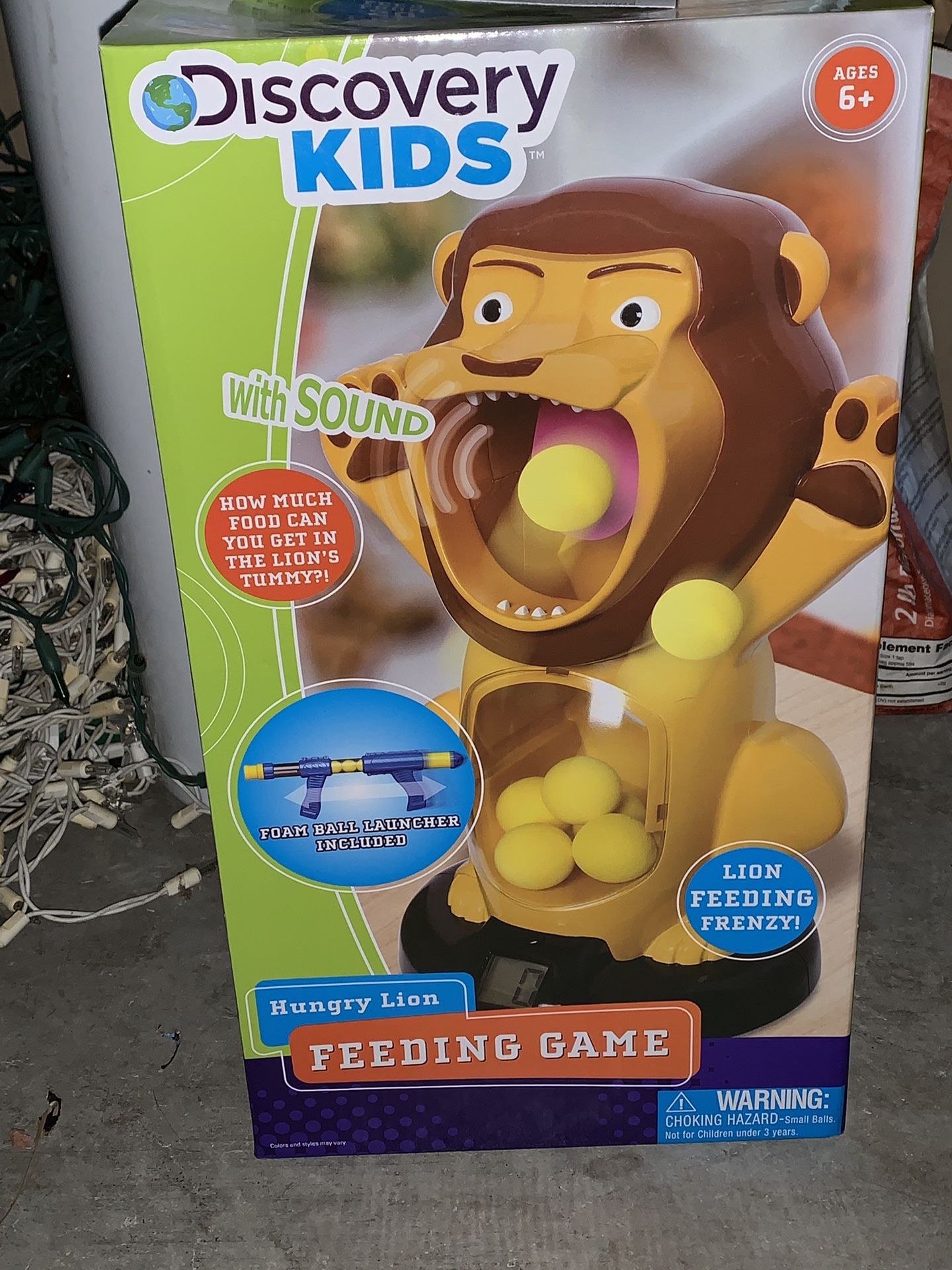 Discovery kids hungry lion feeding game