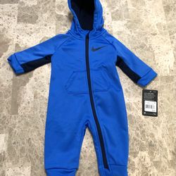 Nike Baby Boys 1-Pc. Hooded Therma-FIT Coverall (6 Month)