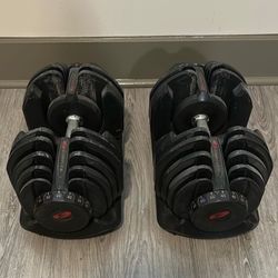 PAIR  OF  BOWFLEX  1090  SELECT  TECH.  DUMBBELLS :  10  TO  90  LBS.  (In  5  lbs.  Increments)
