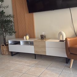 Mesa Para Debajo  Del Tv/living Room Table 