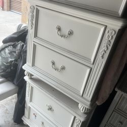 Dresser With Mirror N Side Table 