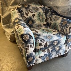 Accent chairs for 399