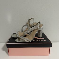 Nina Sabetha Heels — Size 8.5M (Silver Metallic)