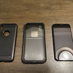 iPhone XS 256GB - Space Grey - Two Phone Cases