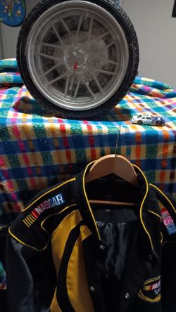 Used men "L" Nascar jacket and more