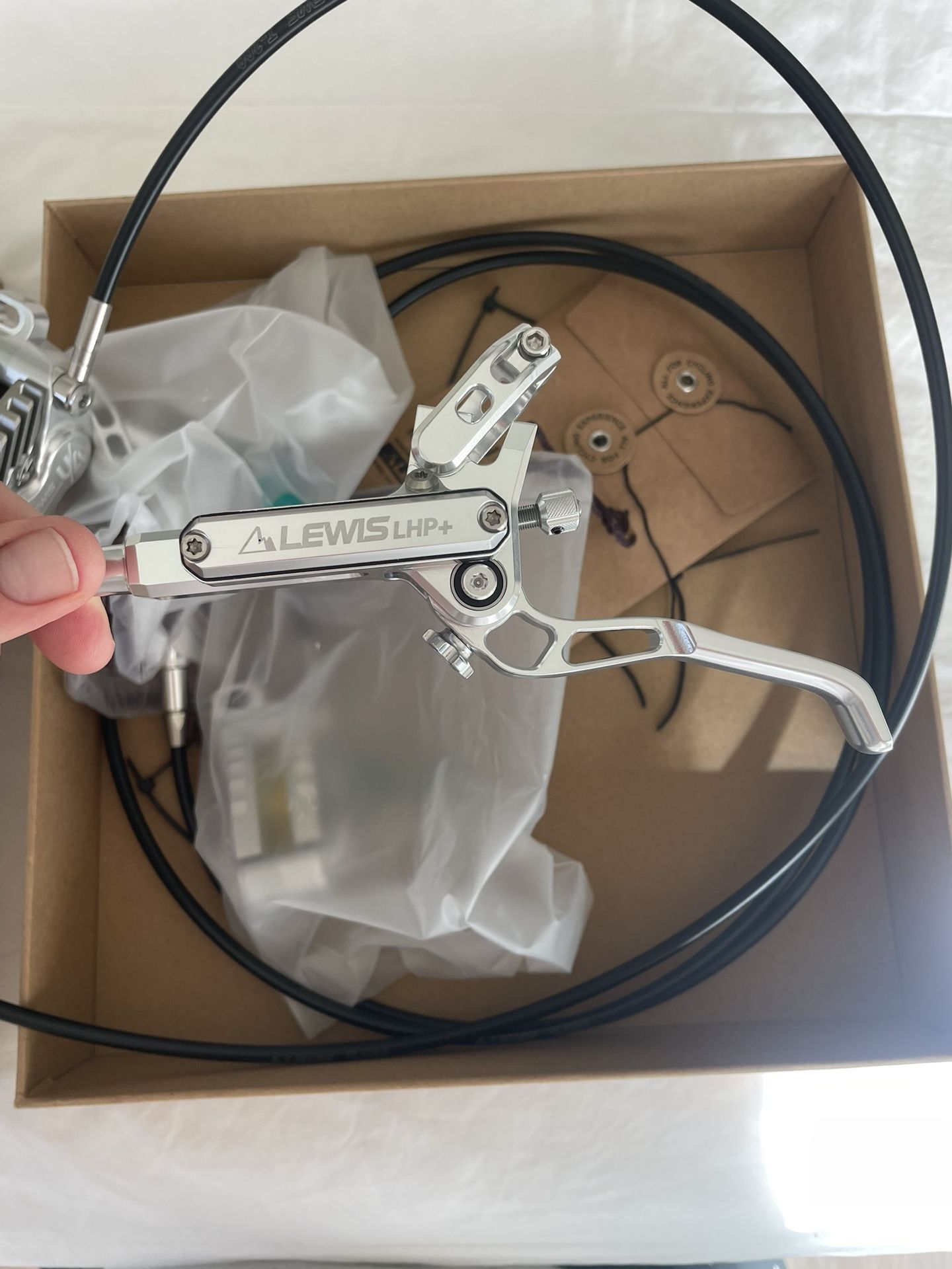Lewis UH4 Mountain Bike Brake Set