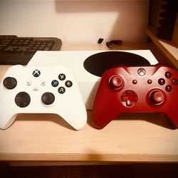 Brand New Xbox Series S Console (With Controller)