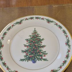 Lennox collectible christmas plate, christmas trees around the world 1991
