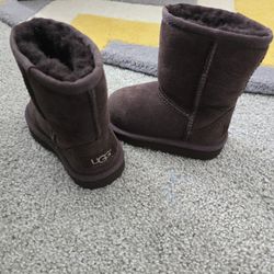 New Ugg Toddler Boots Size 7