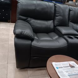 *Weekend Special*---Madrid Charming Gray Leather Reclining 3 Piece Sets---Delivery And Easy Financing Available🤝