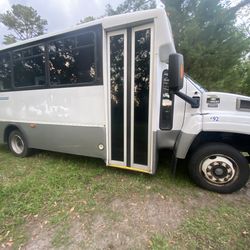 2010 Chevy C4500 6.6L Duramax
