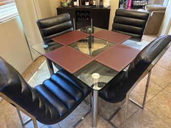 Dining table set