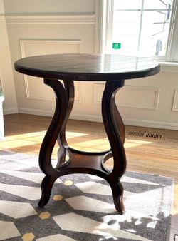 Wood Sidetable