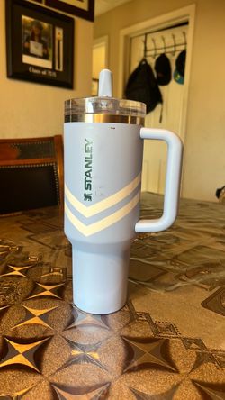 STANLEY 40 OZ USED