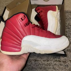 Jordan 12 ‘Gym Red’ 