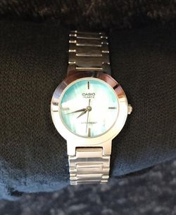 Lady's Casio Blue Mother Pearl LTP-1191A-3CDF 28 mm (Batteries Not Included)