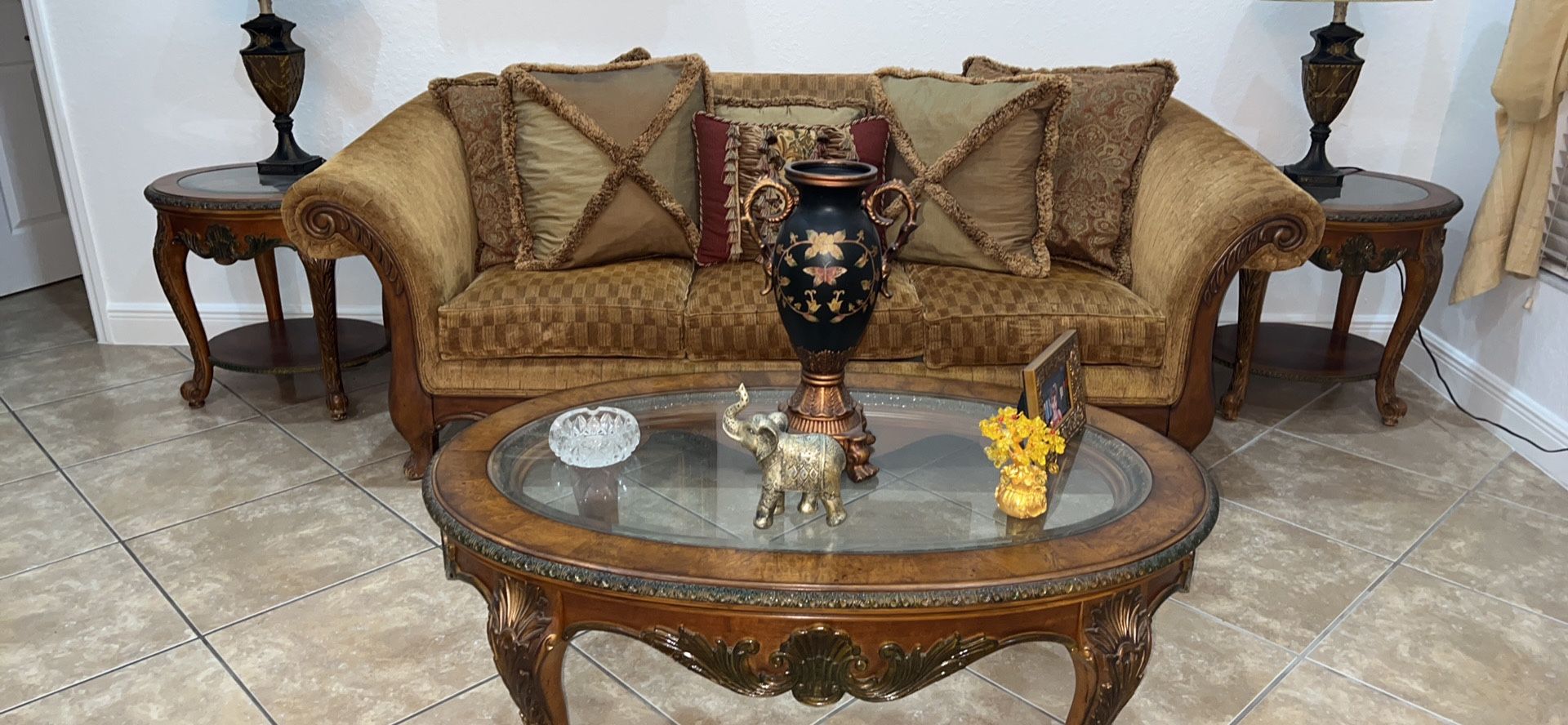 Victorian Living Room Set