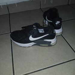Black And White Nike Air 