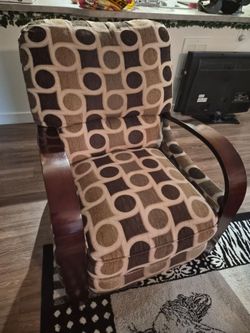 Super Comfy Recliner Chair