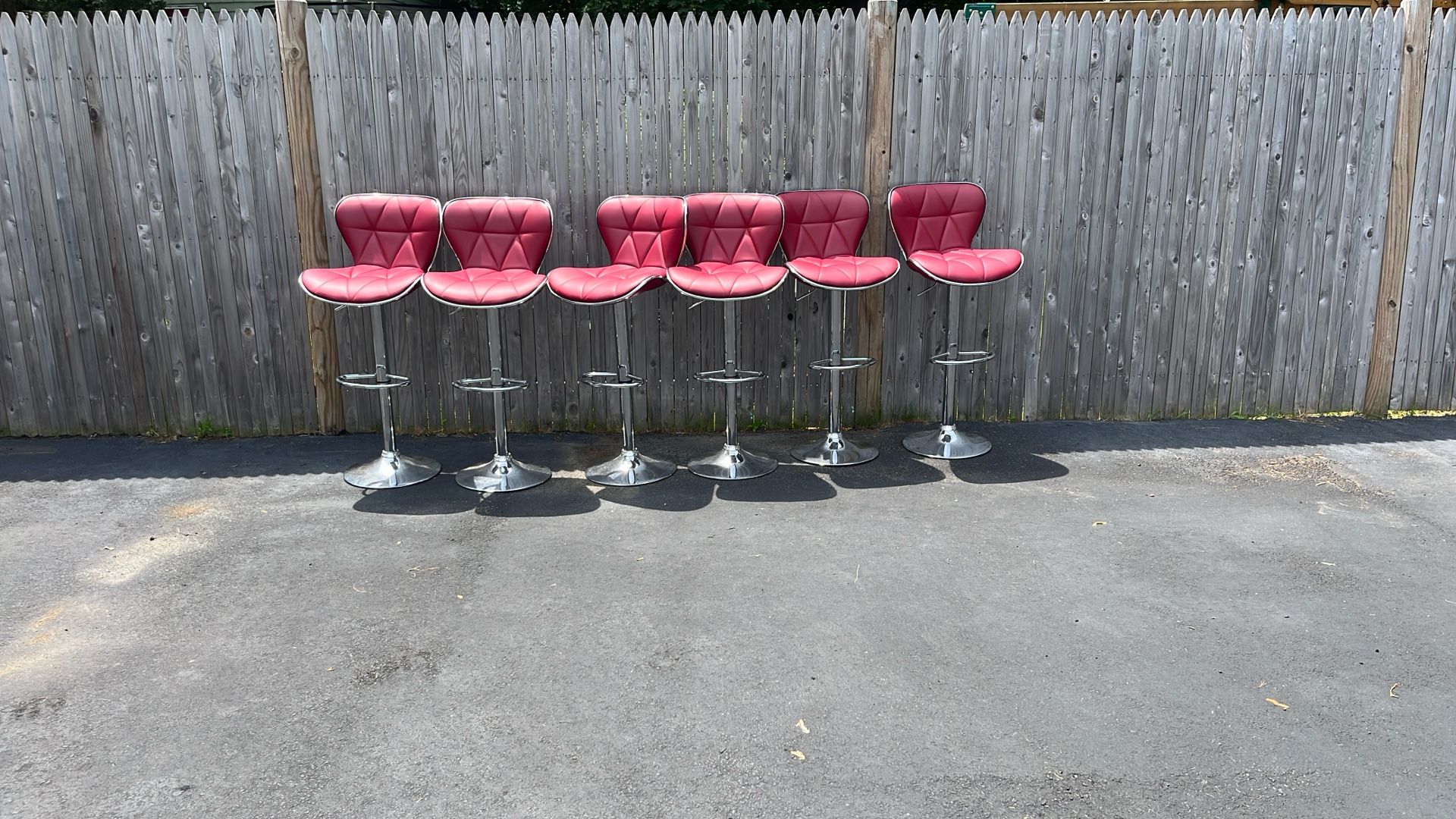 6 Beautiful Red Adjustable Bar Stools