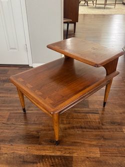 Mid Century Lane Acclaim Two Tier Wooden Walnut Side Table Vintage