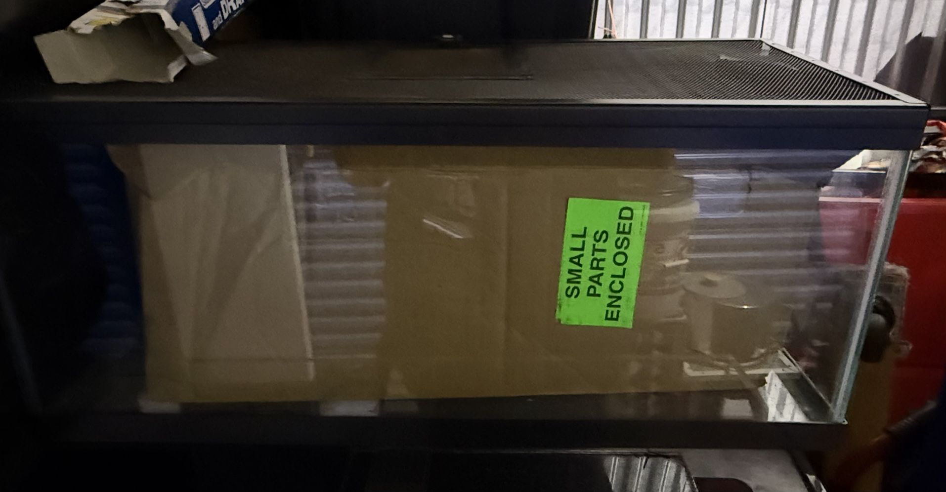 20 Gallon Long Fish Or Reptile Tank With Cover.
