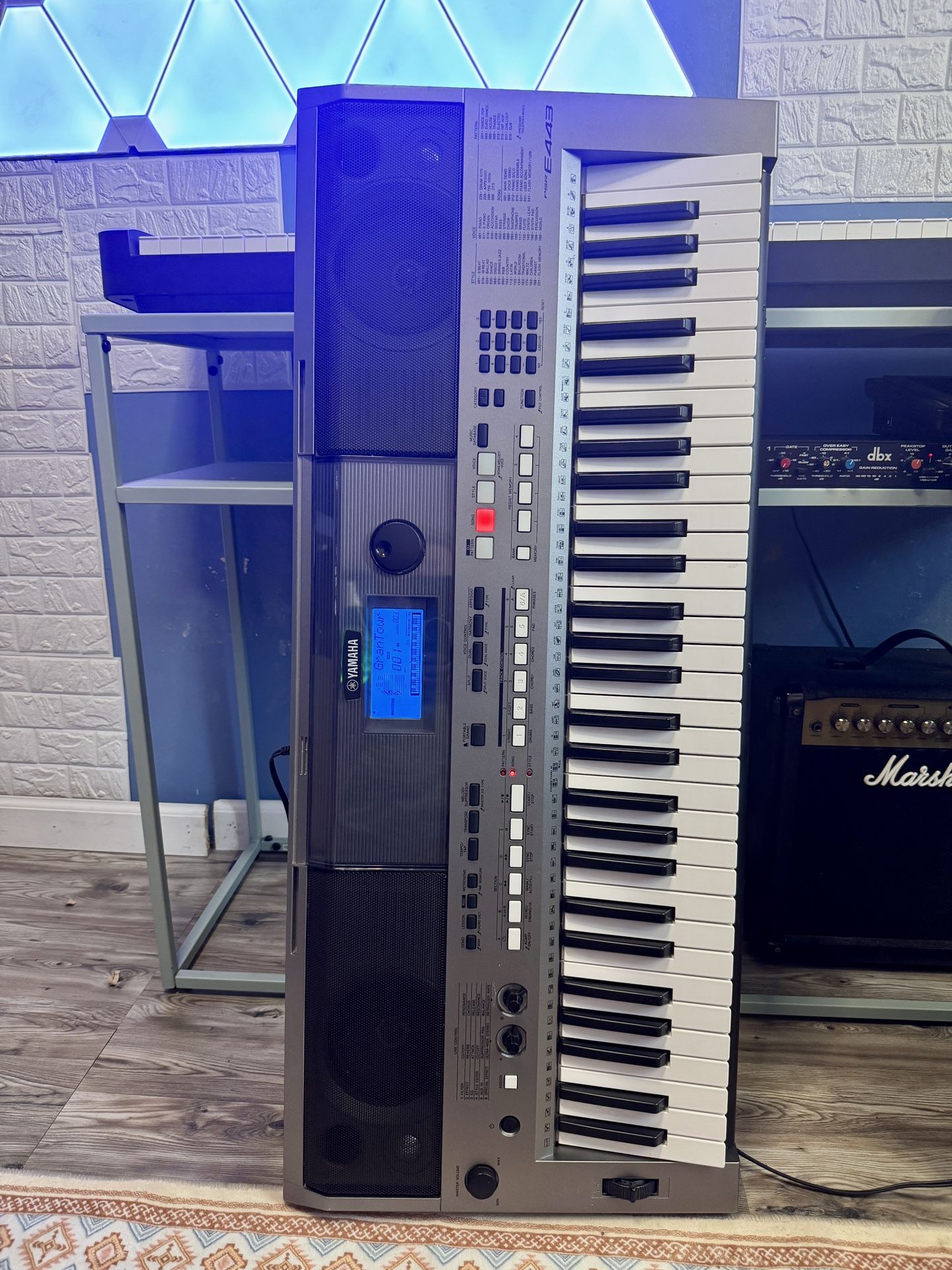 Used Yamaha PSR-E443 Portable Keyboard for Sale in Tempe, AZ - OfferUp