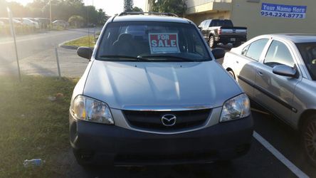 2200 cash Mazda funciona bien todo