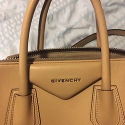 Givenchy Antigona Medium Bag