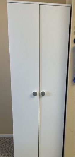 Closet/cabinet/storage
