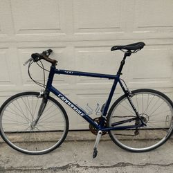 Cannondale hybrid Road Bike Size XL