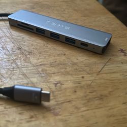 USB C Hub/Adapter
