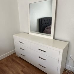 White Six-Drawer Dresser With Mirror