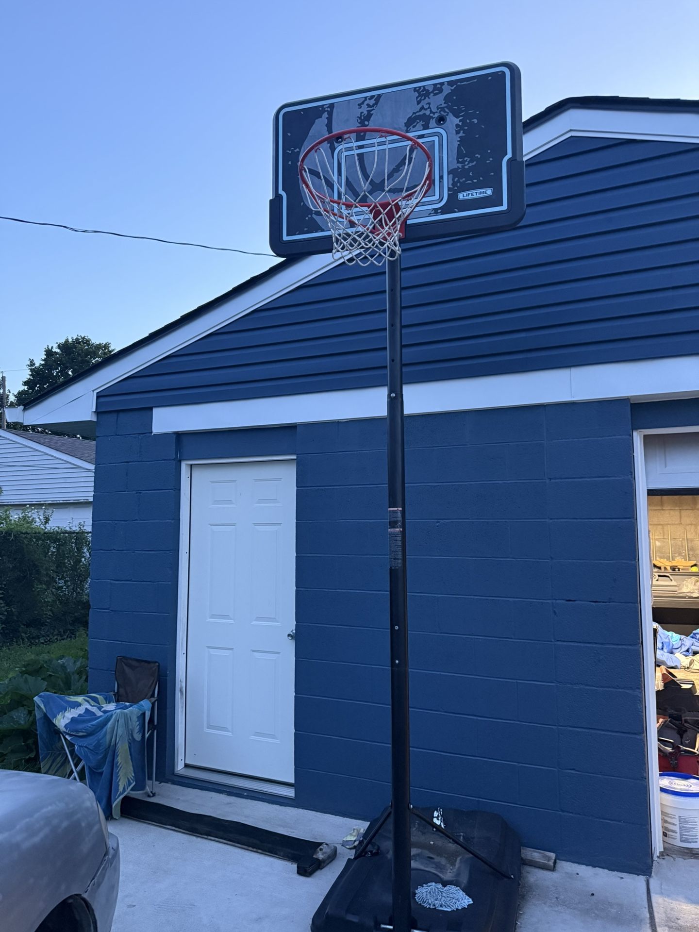 Good Condition Basketball Hoop