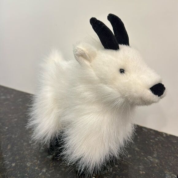 Webkinz Ganz Mountain Goat. No code. Size 10” 