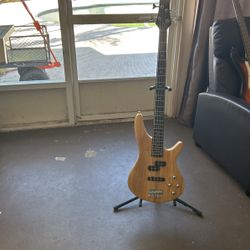 Coustom Bass