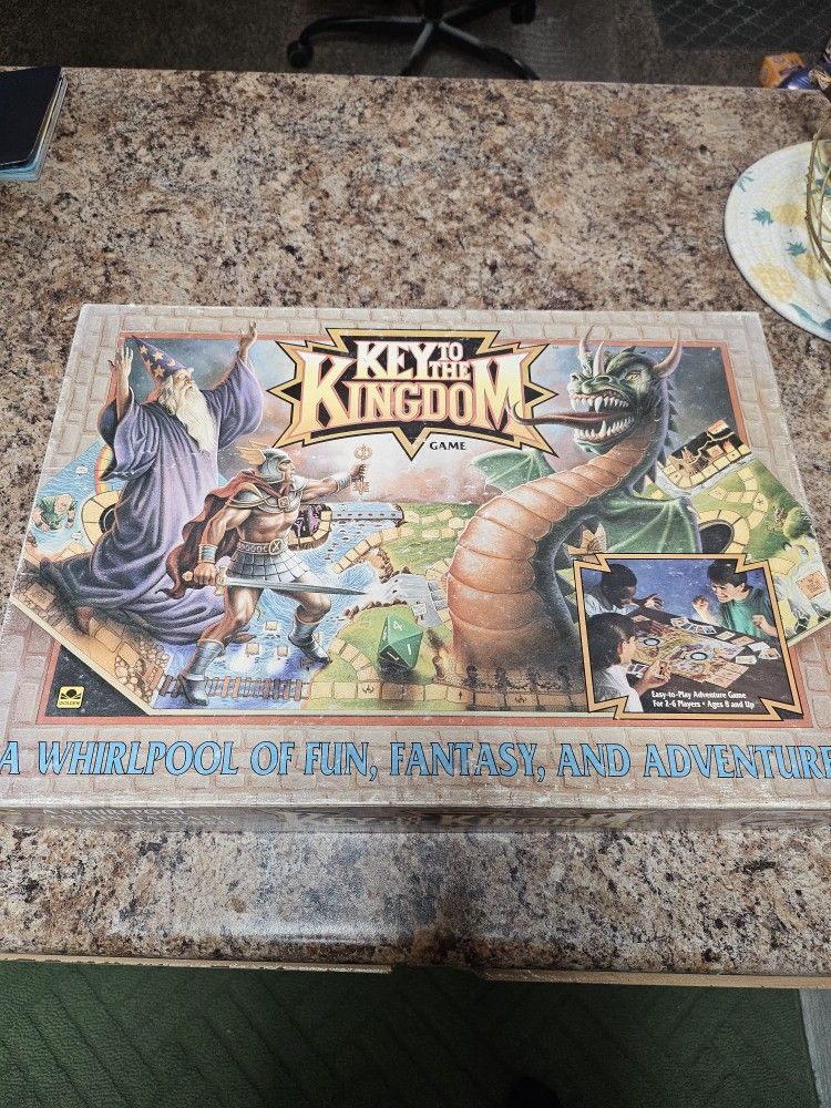 Vintage BOARD GAME FOR TRADE ( Looking for Snes Classic, Gameboy, Or Other System)