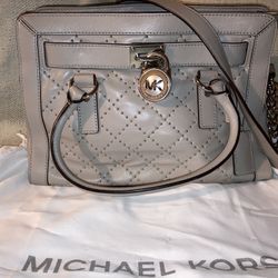 Purse/wristlets 