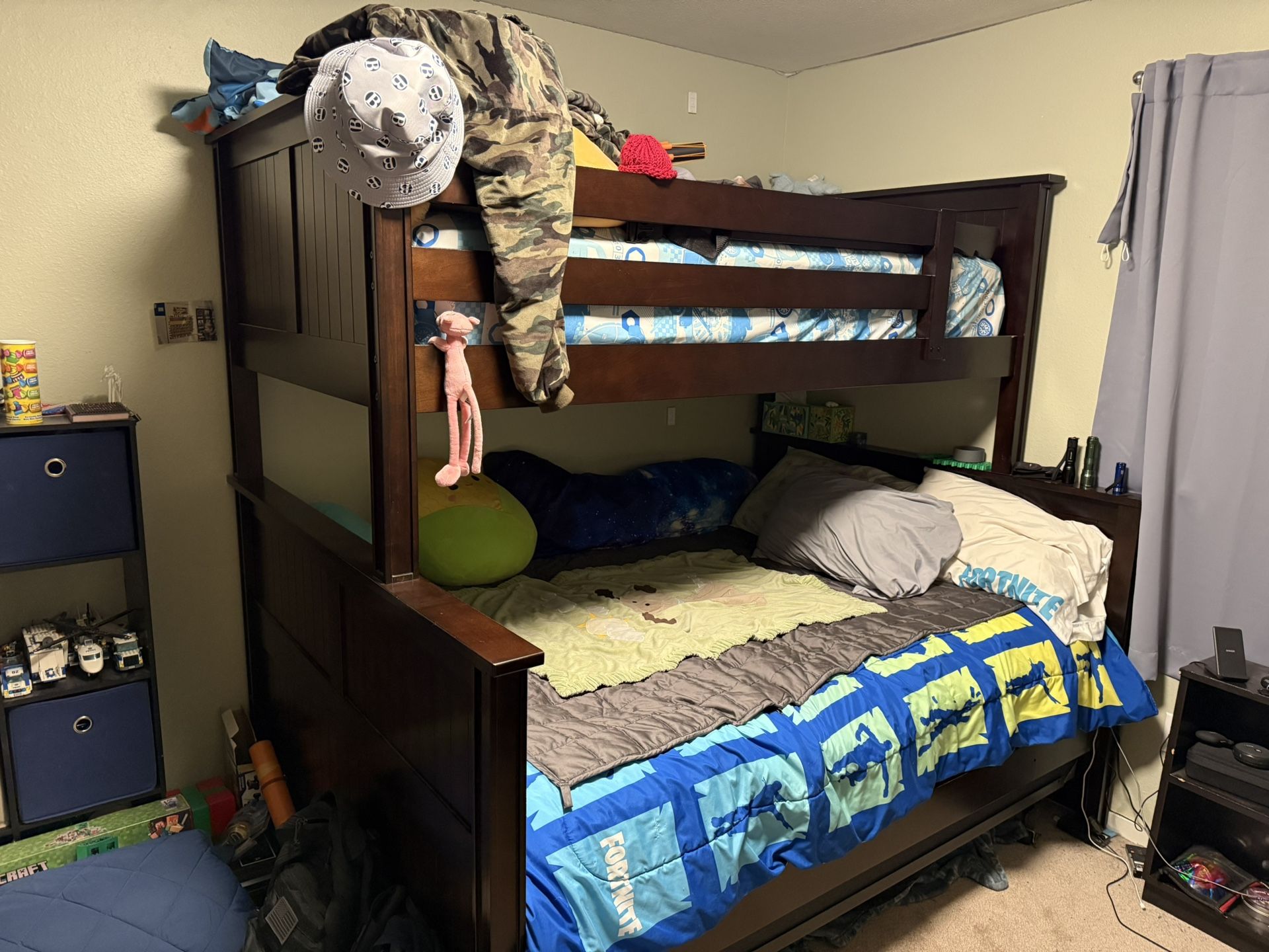 Bunk Bed - Twin Over Full