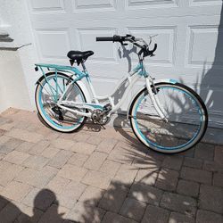 Schwinn Pount Beach Cruiser 