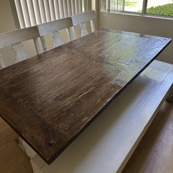 Kitchen table 